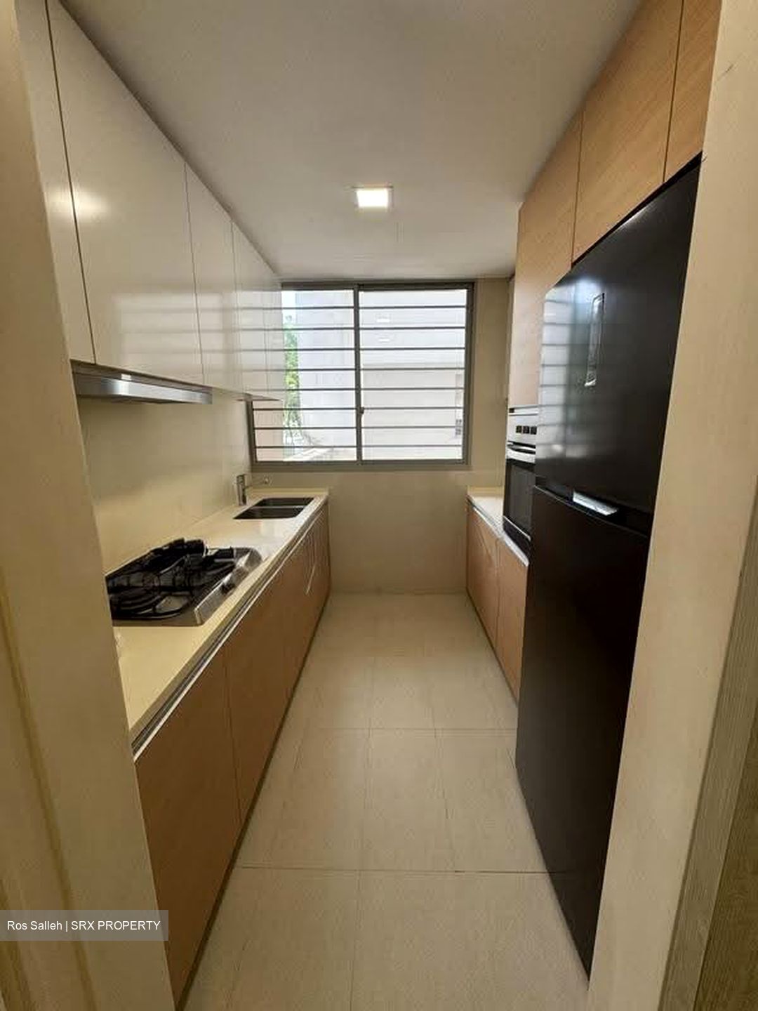 Sea Esta (D18), Condominium #635091221